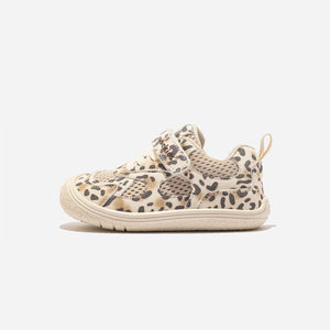 Snow Leopard
