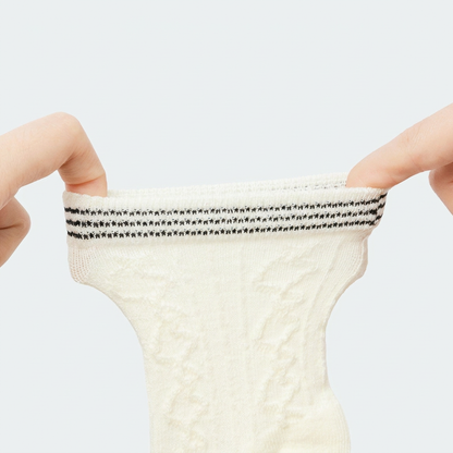 Socks Nº 12 · Ivory Knit