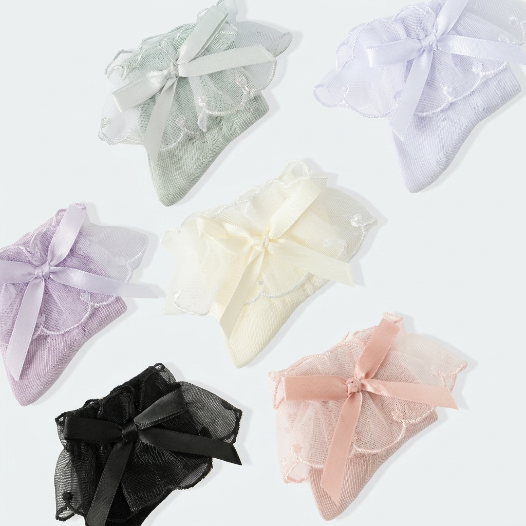 Socks Nº 16 · Lace Bow